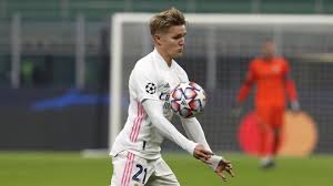 Liverpool has invited him to come visit and with him being a lfc fan i expect him to accept the offer. Real Madrid Martin Odegaard 22 Anos Y Una Asignatura Pendiente Marca Com