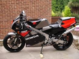 Motor ini masuk ke indonesia dengan status cbu, dibawa oleh pt yamaha motor kencana indonesia meski begitu, ricky mengatakan, tzm 150 yang menawarkan teknologi paling canggih pada masa itu. 7 Tzm Ideas Yamaha Motorcycle Bike