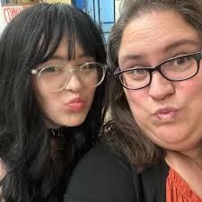 Are there farmers markets in Redding?