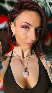 Touching up a section of the mural for Arkema... 💠 #hagopianarts  #fineartmurals #muralinstallation #italianmarketphilly #boathouserow  #benjaminfranklin 💠 'Philly's Urban Legacy' @arkemagroup @hagopianarts  @garrettjcook @katie.lillard #phillymurals ...