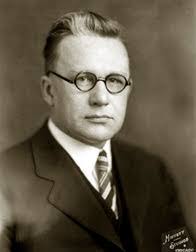 Betty Huth's Instagram, Twitter & Facebook