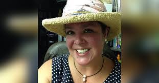 Melanie Hyde's Instagram, Twitter & Facebook