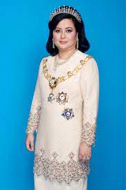 Find raja zarith sofiah stock photos in hd and millions of other editorial images in the shutterstock collection. Raja Zarith Sofiah Wikipedia Bahasa Melayu Ensiklopedia Bebas