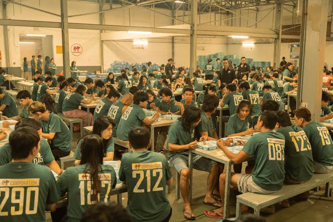 Trại buôn người' thu hơn 10 tỉ đồng, dẫn đầu phòng vé dù đang chiếu sớm
