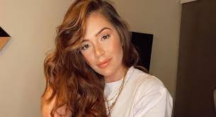 Check spelling or type a new query. Lina Tejeiro Respondio A Ofensivo Comentario De Usuario Sobre Su Cicatriz Por Biopolimeros