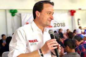 Su lugar sería ocupado por mikel arriola, quien se ha desempeñado principalmente en el mundo de la política. En La Ibero Mikel Arriola Se Deslinda De Transas En El Imss