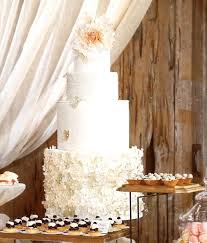 According to andrew morton, author of tom cruise: Celebrity Wedding Cakes Arabia Weddings