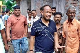 বাড়ল চাপ, স্বর্ণ ব্যবসায়ী খুনে 'জড়িত' বিডিওর বিরুদ্ধে এবার গ্রেফতারি  পরোয়ানার আর্জি পুলিশের | Pressure Mounts: Police Seek Arrest Warrant  Against BDO 'Linked' to Gold ...