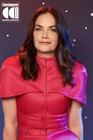 Comic Con 2019 Stars Strike A Pose In Ew S Photo Studio Ruth Wilson Mrs Coulter American Dress