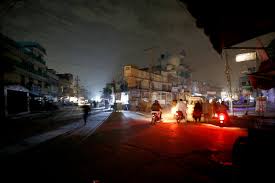 A power outage affecting hundreds of thousands of homes and businesses across queensland is being queensland authorities are investigating a widespread power outage from the gold coast to. Massive Power Outage Leaves Pakistan In The Dark