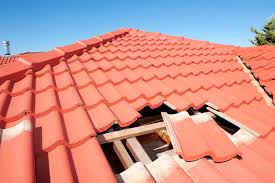However, whether your homeowners insurance company will reimburse you for the repair of a roof leak — and any subsequent damage to your belongings — depends on the original cause of the leak. Does Homeowners Insurance Cover Roof Damage Global Cool