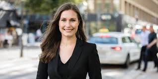 When sanna marin, 34, was sworn into office on tuesday, she became the world's youngest prime minister, a fact that drew international attention this week when her party elected her as finland's next. Finnlands Neue Premierministerin Wuchs In Einer Regenbogenfamilie Auf Ggg At