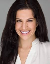 Leslie Fordham's Instagram, Twitter & Facebook