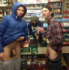 guys should show cock in public : rPublicBoys