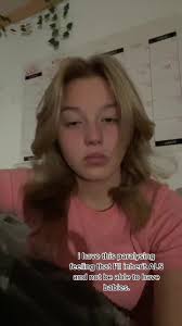 Molly (@molly..lowry)