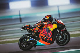 The official motogp™ class tyre supplier have been developing their 2020 range & will simplify the tyres provided to the premier class teams. Red Light At The Ready As 2020 Motogp Revs Up Ktm Press Center