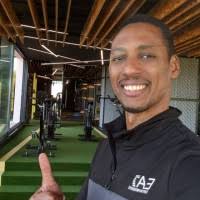 1100+ "Yaniel" profiles