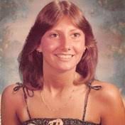 Amy Linderman's Instagram, Twitter & Facebook