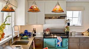 25 Stunning Kitchens With Tiffany Lamps Home Design Lover
