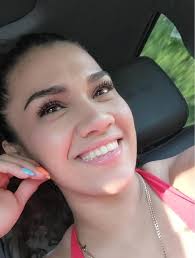 veronicaA (@veronica_ayala)