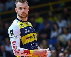 Zaytsev was the main scorer and team leader during world league 2014 and italy achieved bronze medal. Worldofvolley Rus M Kuzbass Going For Zaytsev