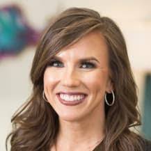 Mandy Baker's Instagram, Twitter & Facebook