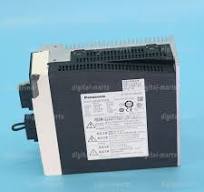 One Used Panasonic 750W 200V Servo Drive MCDHT3520E Tested Free Shipping#LJ