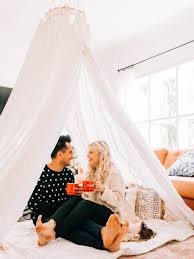 So what if you are too old for fairytales, you can still live like a princess anyway. Diy Dreamy Canopy Tent Delight In The Desert