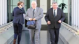 Elected to the house of representatives for fairfax, queensland, 2013. Palmer To Bankroll Craig Kelly As Independent And Legal Challenge Against Facebook