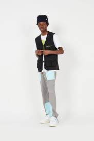 Il sera parfait pour compléter votre déguisement de gangster, de présentateur, de cabaret ou encore d'époque. Gilet Sans Manches Blackout Oakley Homme Ieee Biometrics