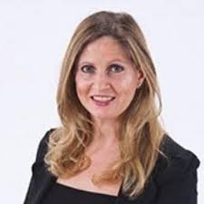 Claire Edgar (@FhannaEdgar)