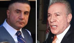 Sedat peker de duruşma arasında yaptığı açıklamada, eşinin hamile olduğu iddialarının doğru olmadığını söylemişti. Sedat Peker In Kemiklerini Kirdirdim Dedigi Isimden Yanit Kullanilma Suren Doldu