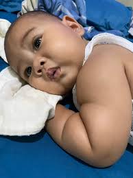 My motivation to keep breastfeeding 🥴😅 |ELi