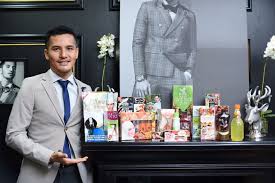 Dato' aliff syukri bin kamarzaman nama komersil: Untunglah Orang Terengganu Sebab Dato Aliff Syukri Nak Bantu Anda Berniaga Untuk Berjaya