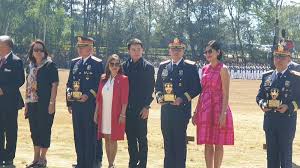 Cesar hawthorne binag rose as the deputy chiefs for administration and operations, respectively. One News Ph On Twitter Look Pnp Chief Director General Oscar Albayalde Receives The Cavalier Award For Command And Administration While Ncrpo Chief Director Guillermo Eleazar Accepts The Cavalier Award For