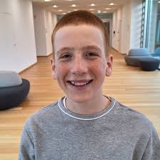 young reporter 2025 Benjamin und Mika: Taube Wiesn: Auf der Suche nach der  Deaf Community