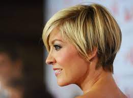 Cute short hairstyles 2013/2014 and short haircuts 2014 can be as elegant as they are easy! 15 Super Heisse Kurze Frisuren Fur Frauen Madame Friisuren Madame Frisuren Short Hair Back Short Hair Back View Short Hair Styles