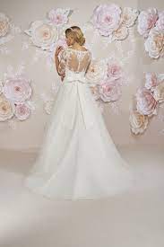 Exklusive traumkleider aus der internationalen brautmode und das ganze sortiment der accessoires für die braut finden sie in eine freundliche atmosphäre. 302 The Sposa Group Miss Kelly Collector Brautmoden Brautkleider Kollektion 2020 204 04 45041 Hochzeit De