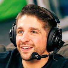 Rachel Villar's Instagram, Twitter & Facebook