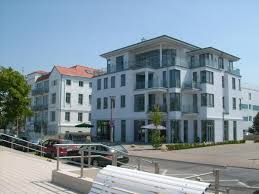 Wir bieten ihnen insgesamt 3 ferienwohnungen in ruhiger lage im die wohnung 2 befindet sich in einem kapitänshaus aus dem jahre 1868 mit blick zum alten strom. Ferienwohnung Marthe S Seeblick Warnemunde Warnemunde Firma Die Warnemunder Frau Anke Riens