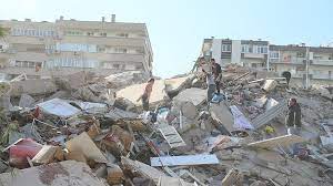 Public prays for those affected by the earthquake. Report Calls For Building Renewal Amid Quake Risk In Turkey Daily Sabah