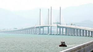 Surat terakhir suami sebelum terjun bunuh diri di jambatan pulau pinang. Selamatkan Istri Bunuh Diri Suami Terjun Ke Laut Dari Jembatan Penang Bagian 1
