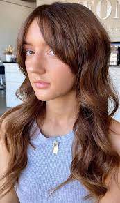 Using your fingers, comb the top part of your hair to the right. Trendy Hairstyles Haircuts With Bangs Brunette Long Wavy With Curtain Bangs