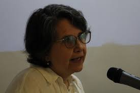 Presidenta y CEO de The Inter-American Dialogue invitada por la Facultad de  Gobierno participa en lanzamiento de libro sobre militarización y  democracia