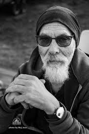 In honour of Mother's Day... 💕 share your photos. Share your journey and  the precious gift that made you a mama 🌸 1- When you were pregnant 🤰 2-  When your baby