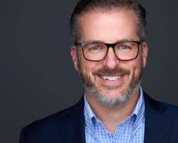 Christopher Briscoe's Instagram, Twitter & Facebook