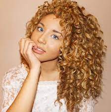 Got Curls You Need To Follow These Youtubers Hair Styles Curly Hair Styles Naturally Hair