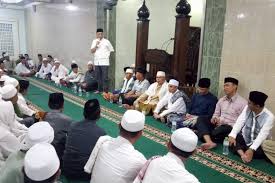 Sebagai pembawa acara bapak edi suyanto. Gubernur Ntb Dan Danrem 162 Wb Safari Ramadhan Bersama Antara News