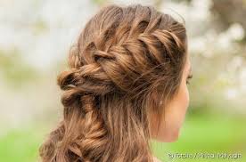 Visualizza altre idee su idee per capelli, acconciature capelli lunghi sposa, . Step By Step Come Realizzare La Mezza Coda Romantica