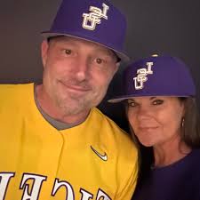 Coach Hall's Coaching Style and Team Support